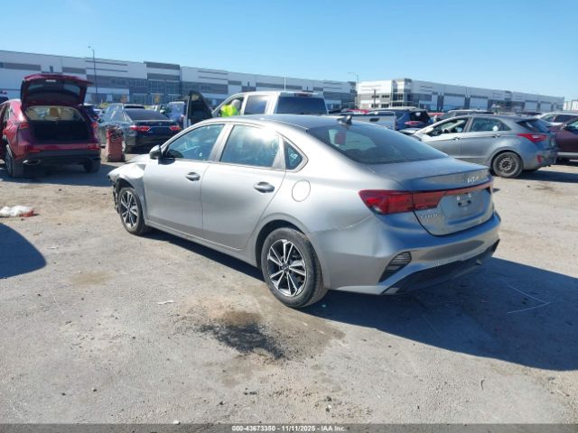 2023 KIA FORTE 3KPF24AD3PE608058 Photo 2
