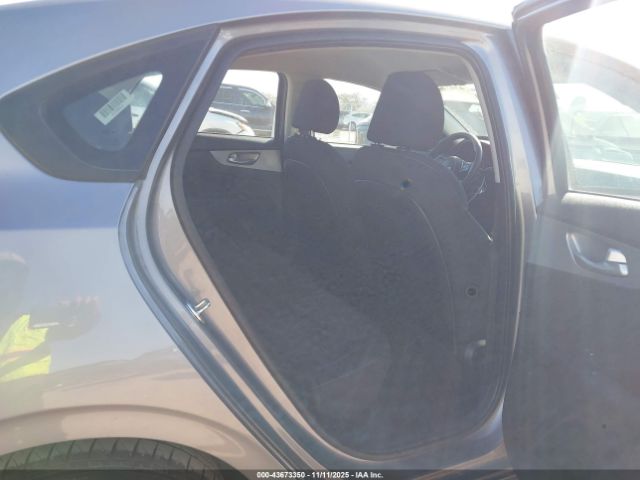 2023 KIA FORTE 3KPF24AD3PE608058 Photo 7