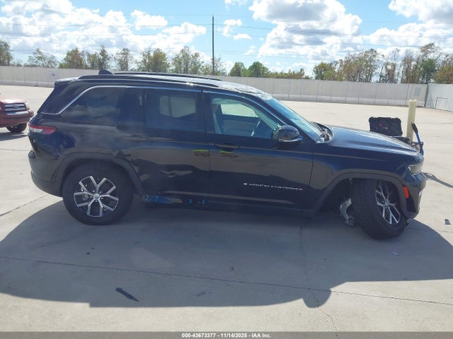 Продажа на аукционе авто 2024 Jeep Grand Cherokee Limited 4x2, vin: 1C4RJGBG3RC158318, номер лота: 43673377