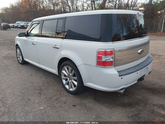2011 FORD FLEX 2FMHK6DT0BBD09677 Photo 2