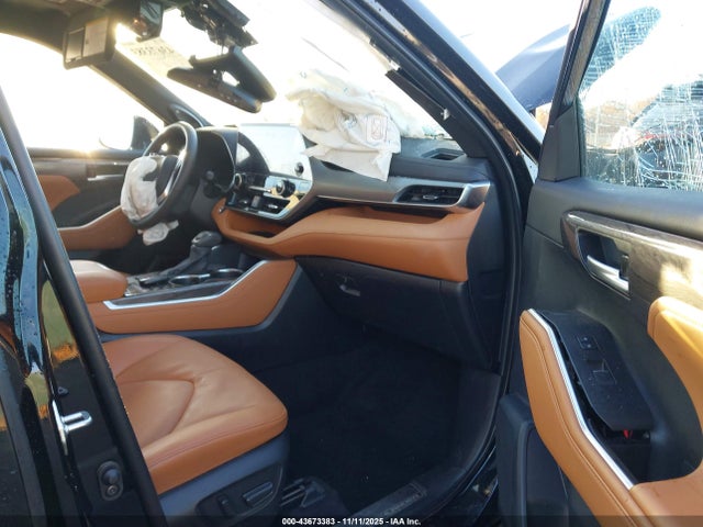 2024 TOYOTA HIGHLANDER HYBRID 5TDEBRCH4RS637554 Photo 4