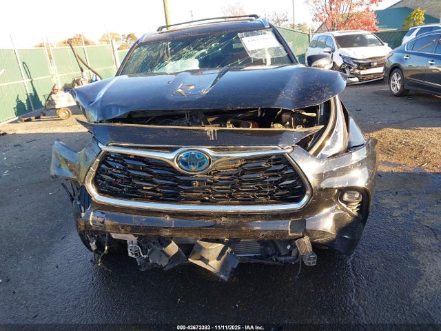 2024 TOYOTA HIGHLANDER HYBRID 5TDEBRCH4RS637554 Photo 5