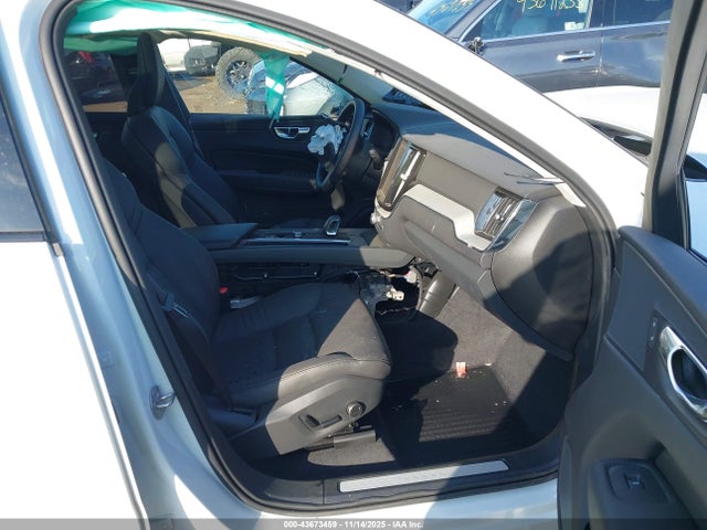 2025 VOLVO XC60 YV4M12RC1S1056501 Photo 4