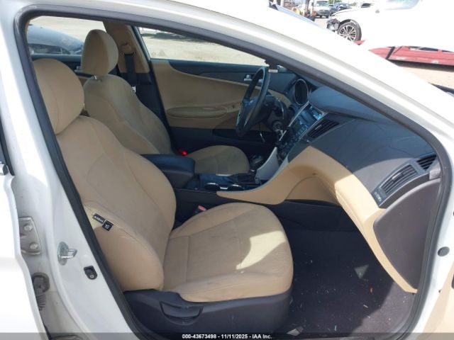 2011 HYUNDAI SONATA 5NPEB4AC2BH180359 Photo 4