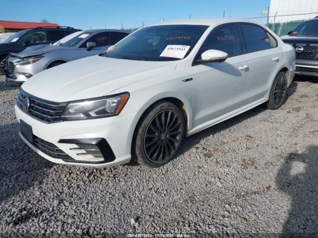 2018 VOLKSWAGEN PASSAT 1VWAA7A32JC026213 Photo 1