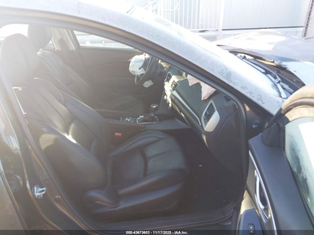 2018 MAZDA MAZDA3 3MZBN1V31JM185917 Photo 4