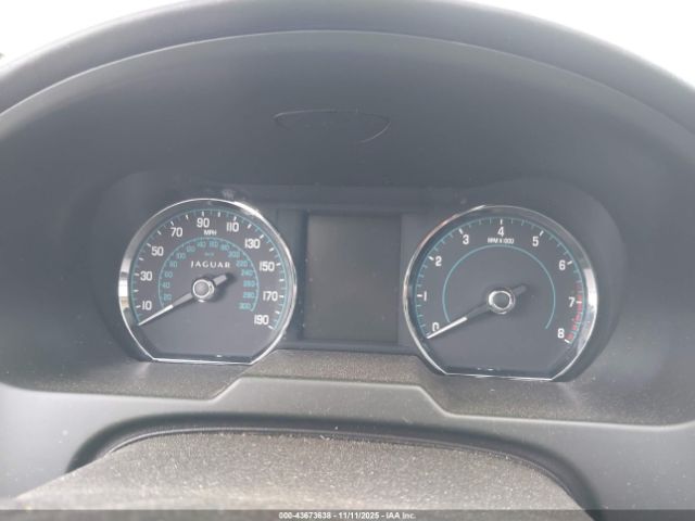 2012 JAGUAR XF SAJWA0HB6CLS23242 Photo 6