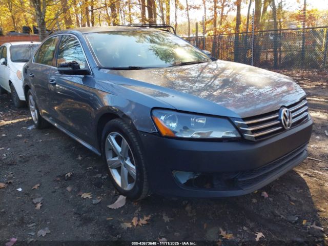 2015 VOLKSWAGEN PASSAT 1VWAT7A39FC111714