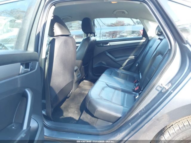 2015 VOLKSWAGEN PASSAT 1VWAT7A39FC111714 Photo 7