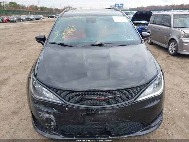 43673698 :رقم المزاد ، 2C4RC1GG2LR139502 vin ، 2020 Chrysler Pacifica Red S Edition مزاد بيع
