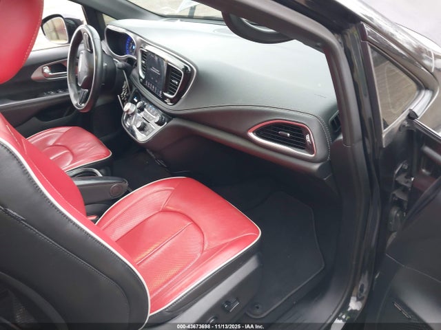 43673698 :رقم المزاد ، 2C4RC1GG2LR139502 vin ، 2020 Chrysler Pacifica Red S Edition مزاد بيع