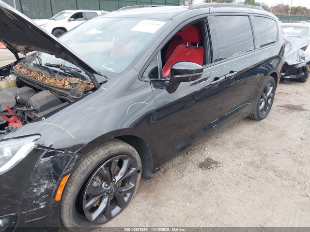 43673698 :رقم المزاد ، 2C4RC1GG2LR139502 vin ، 2020 Chrysler Pacifica Red S Edition مزاد بيع