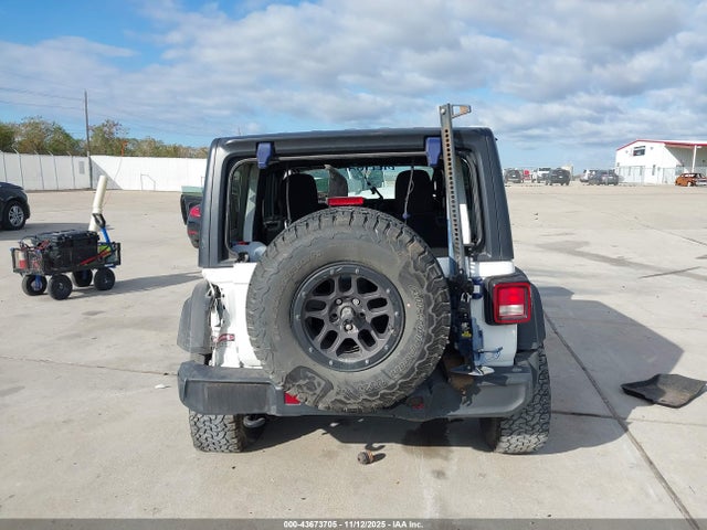 1C4HJXDN9PW531820 Jeep Wrangler 4-door Willys 4x4