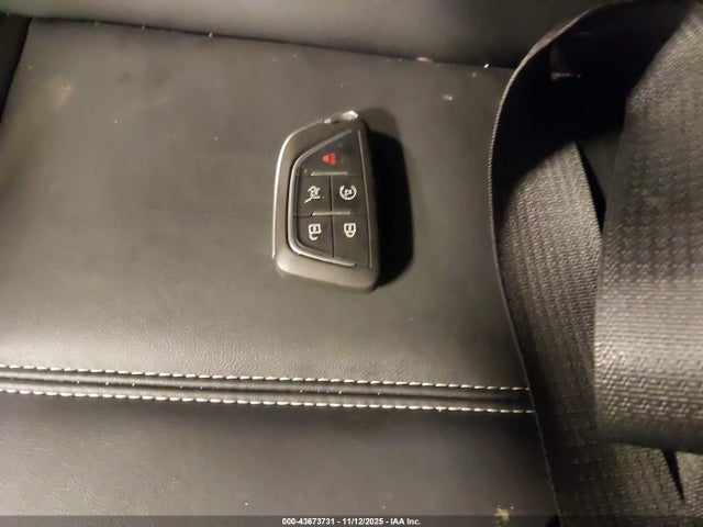 2025 CADILLAC OPTIQ 3GYK3BMR2SS209590 Photo 10