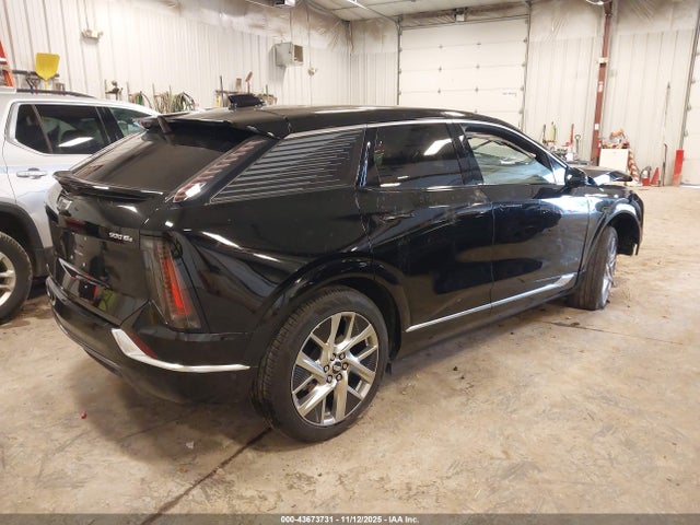 2025 CADILLAC OPTIQ 3GYK3BMR2SS209590 Photo 3