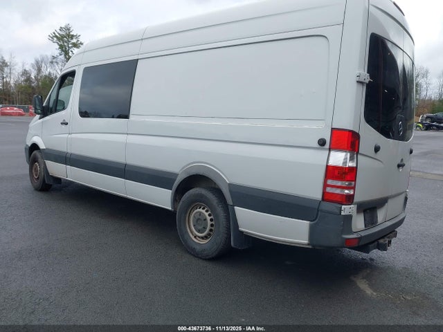 2017 MERCEDES-BENZ SPRINTER 2500 WD4PE8CD8HP550312 Photo 2