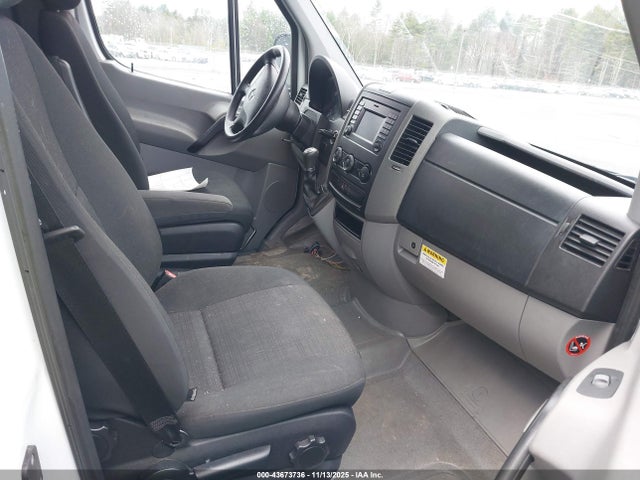 2017 MERCEDES-BENZ SPRINTER 2500 WD4PE8CD8HP550312 Photo 4