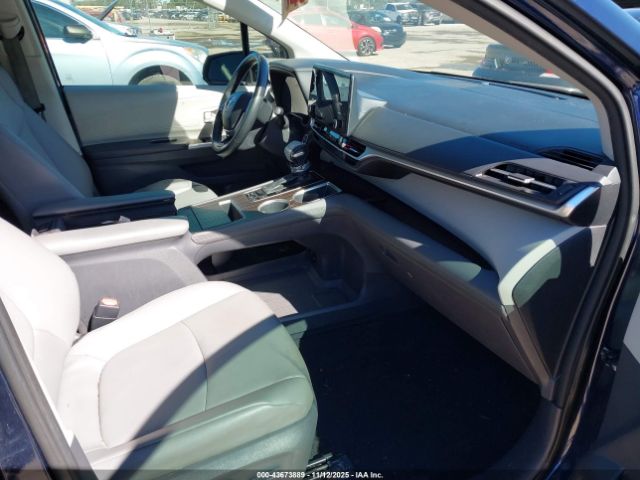 2021 TOYOTA SIENNA 5TDYRKEC3MS029177 Photo 4