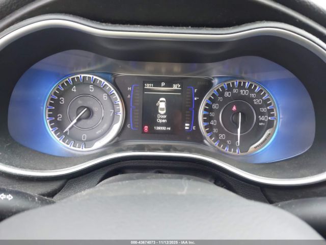 2015 CHRYSLER 200 1C3CCCAB9FN644943 Photo 6