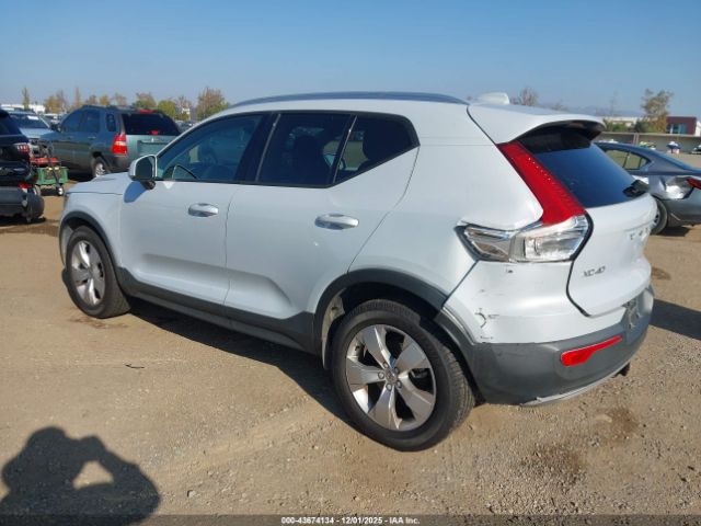 2021 VOLVO XC40 YV4AC2HK8M2536571 Photo 2