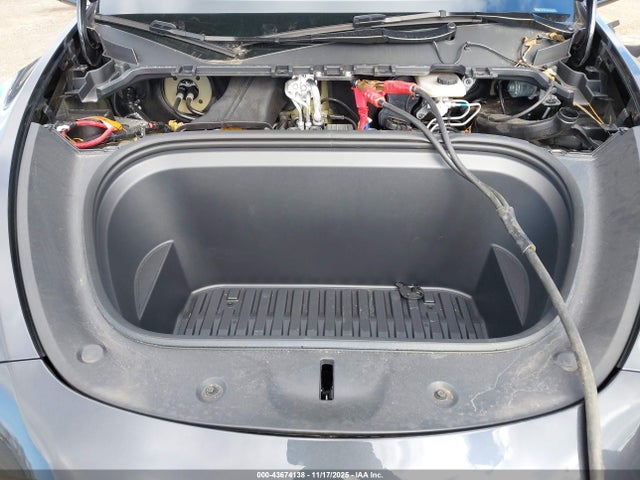 2024 TESLA MODEL Y 7SAYGDEE6RA321209 Photo 9