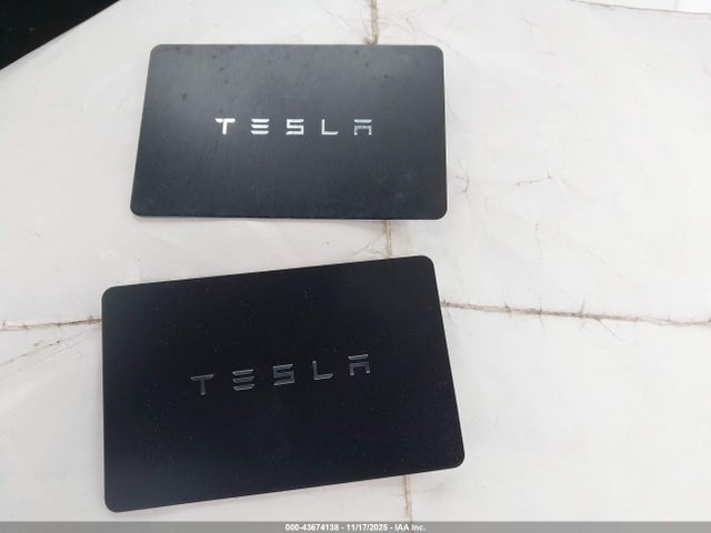 2024 TESLA MODEL Y 7SAYGDEE6RA321209 Photo 10