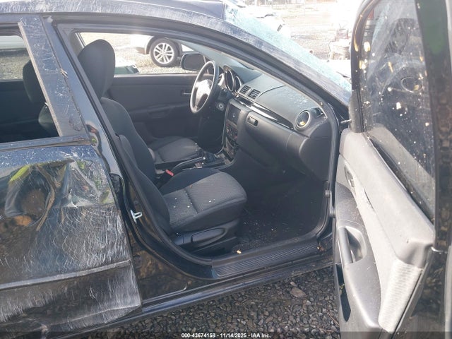 2004 MAZDA MAZDA3 JM1BK12F041167999 Photo 4