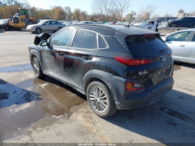 2018 HYUNDAI KONA KM8K62AA1JU097001 Photo 2