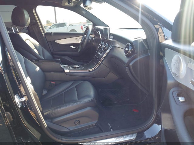 Mercedes-Benz GLC 300 2019 WDC0G4JB2KV184411 Image 5