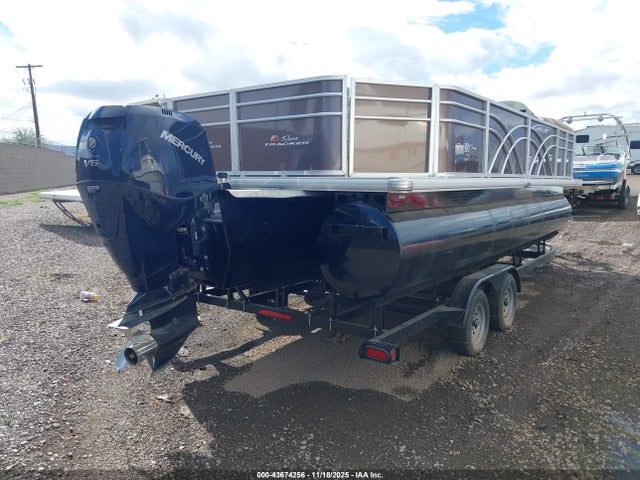 43674256 :رقم المزاد ، BUJ12907D121 vin ، 2021 Tracker Suntracker Sf22 Xp3 مزاد بيع