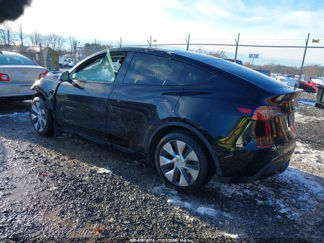 2023 TESLA MODEL Y 7SAYGDEE3PA209884 Photo 2