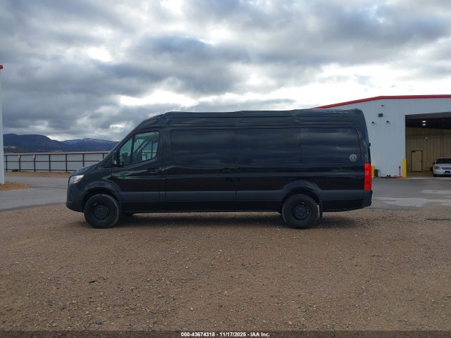 W1Z4NGHY3RT181443 Mercedes-Benz Sprinter 2500 High Roof 4-cyl Diesel Ho