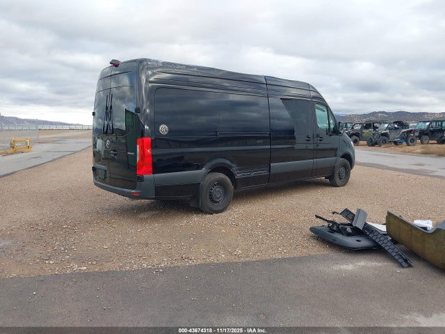 W1Z4NGHY3RT181443 Mercedes-Benz Sprinter 2500 High Roof 4-cyl Diesel Ho
