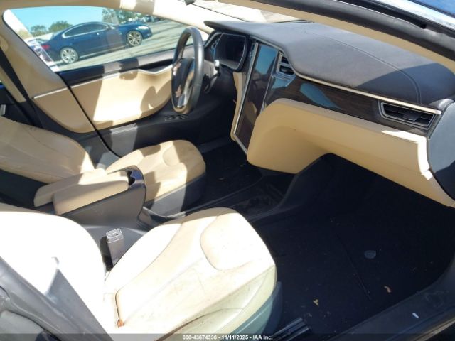 2014 TESLA MODEL S 5YJSA1H15EFP43884 Photo 4
