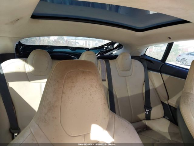 2014 TESLA MODEL S 5YJSA1H15EFP43884 Photo 7