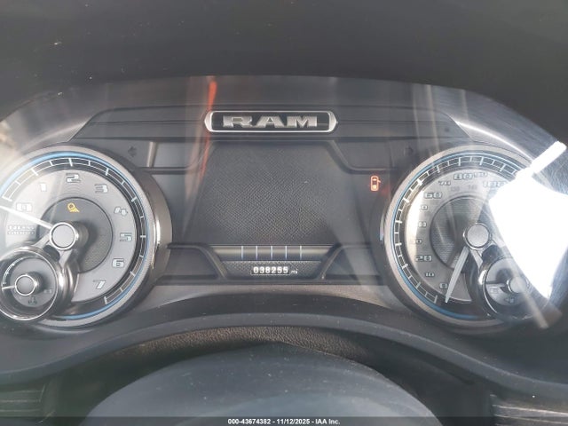 2019 Ram 1500 Limited  4x4 5'7 Box მანქანა იყიდება აუქციონზე, vin: 1C6SRFHT0KN551302, აუქციონის ნომერი: 43674382