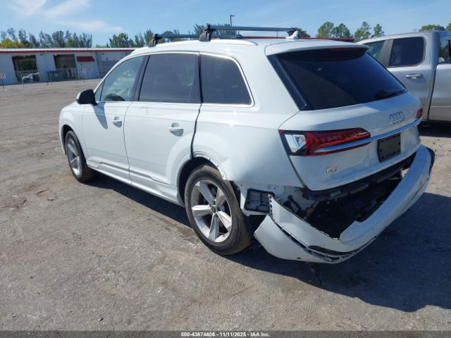 2022 AUDI Q7 WA1AXBF74ND012257 Photo 2