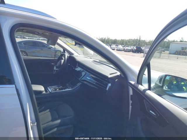 2022 AUDI Q7 WA1AXBF74ND012257 Photo 4