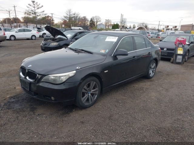 2010 BMW 528I WBANV1C56AC444386 Photo 1