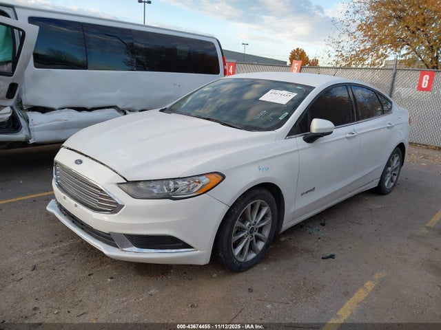 Ford Fusion Hybrid Se 2017 3FA6P0LU7HR248185 Image 2