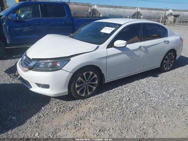 Honda Accord Sport 2015 1HGCR2F59FA217312 Image 2
