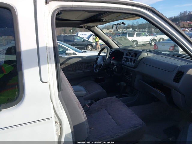 2000 Nissan Frontier Se-v6/xe-v6 მანქანა იყიდება აუქციონზე, vin: 1N6ED27Y1YC387814, აუქციონის ნომერი: 43674492