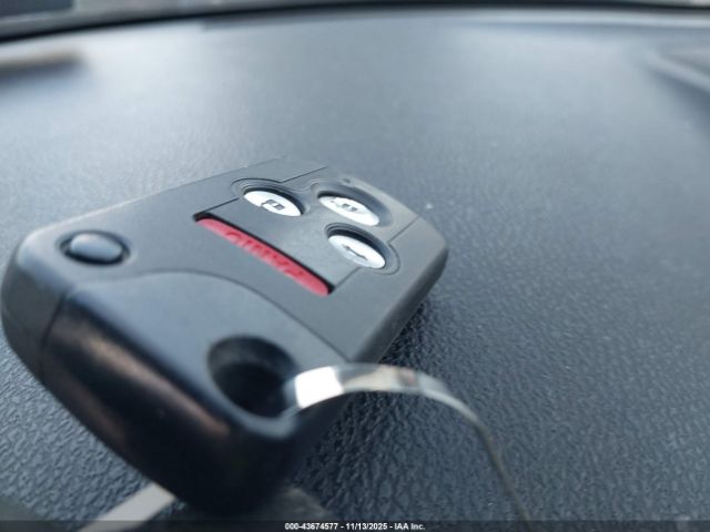 2010 ACURA RL JH4KB2F63AC001197 Photo 10