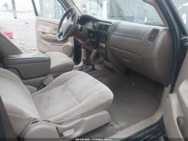 2001 TOYOTA TACOMA 5TEHN72N61Z730325 Photo 4