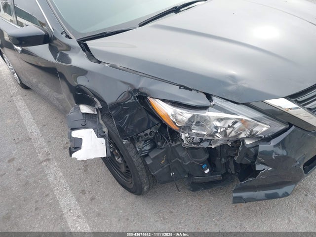 Продаж на аукціоні авто 2017 Nissan Altima 2.5 S, vin: 1N4AL3AP9HN355181, номер лоту: 43674642