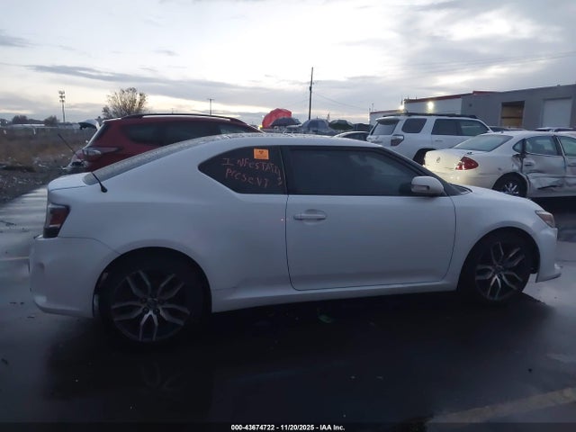 Scion TC 2014 JTKJF5C73E3071068 Image 13