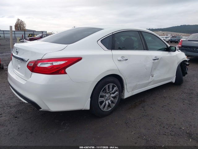 1N4AL3AP5HC273279 Nissan Altima 2.5 S