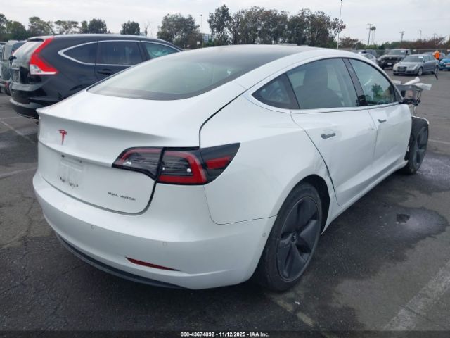 2018 TESLA MODEL 3 5YJ3E1EB1JF181496 Photo 3