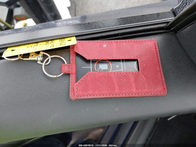 2021 TESLA MODEL Y 5YJYGDEE8MF061565 Photo 10