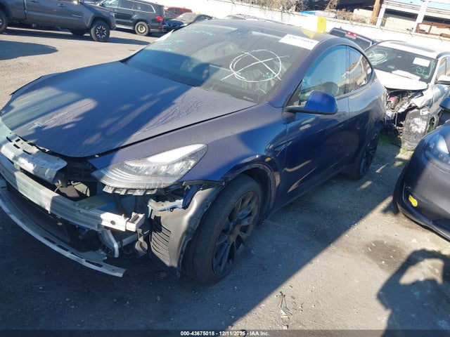2021 TESLA MODEL Y 5YJYGDEE8MF061565 Photo 1